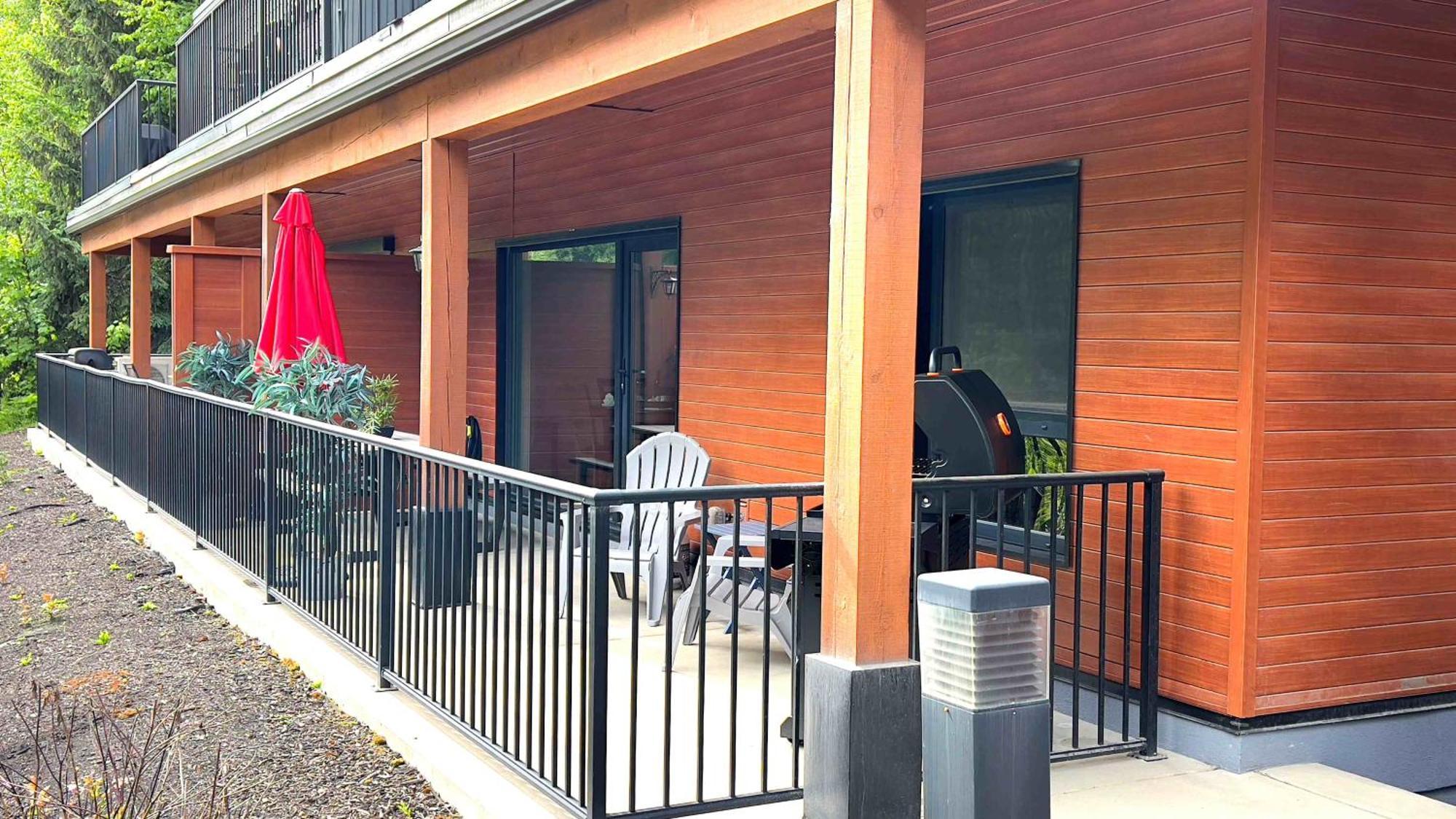 Al'S Escape By Revelstoke Vacations Apartment Ngoại thất bức ảnh