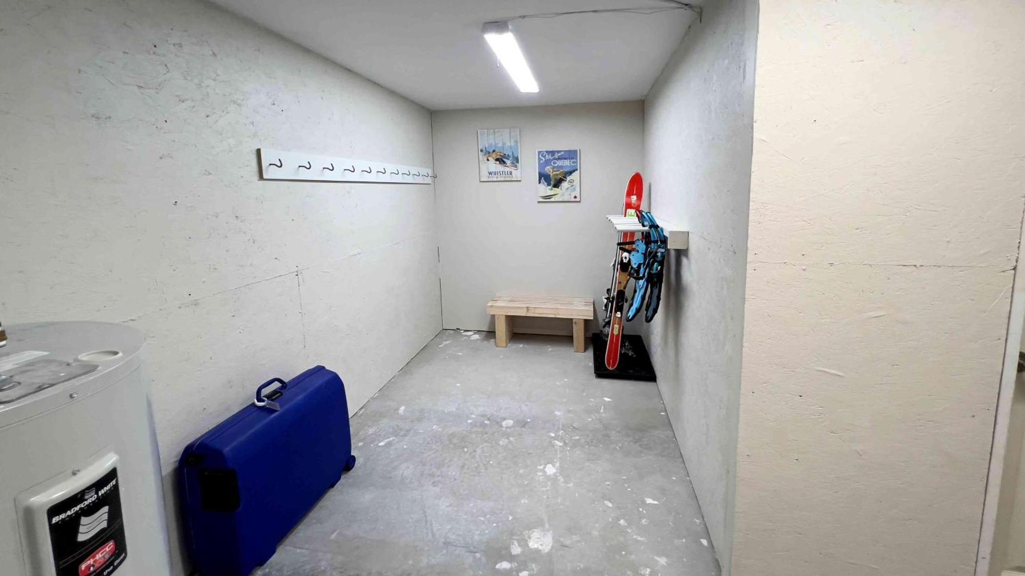 Al'S Escape By Revelstoke Vacations Apartment Ngoại thất bức ảnh